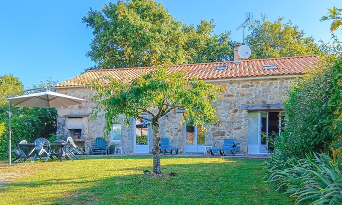 Landeronde House | 2 bedroom cozy home in Landeronde