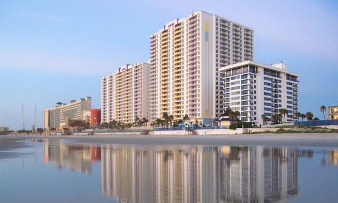 Seabreeze Historic District Condo | 2 Bedroom Deluxe Condo, Sleeps 8, on Daytona Beach, Wyndham Ocean Walk Resort!