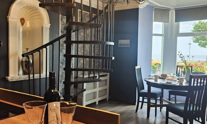 Newcastle Apartment | 2 bedroom duplex apartment with spiral staircase