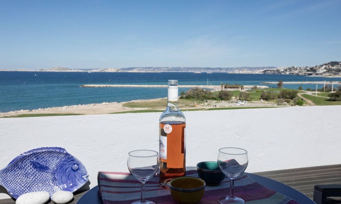 Bonneveine Apartment | 2-bedroom flat facing the sea
