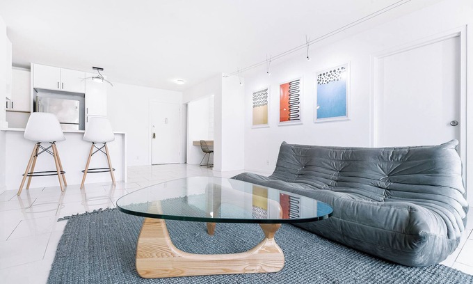 Fox Hills Apartment | 2-Bedroom | FREE Parking | Culver City Condo
