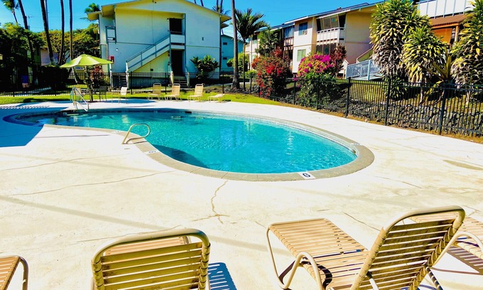 Historic Kailua Village Condo | 2 bedroom fully furnished and all included in downtown Kona with swimming pool