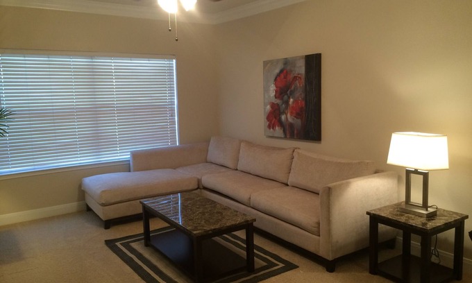 The Galleria Apartment | 2 Bedroom - Galleria