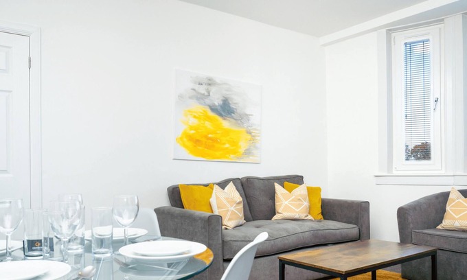 Murthill Apartment | 2 Bedroom Apartment by Central Serviced Apartments
