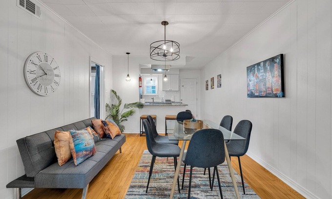 Fillmore Apartment | 2-Bedroom Gentilly Retreat