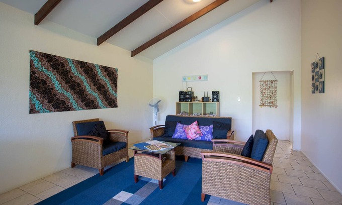 Ngatangiia Cottage | 2 bedroom house with private pool