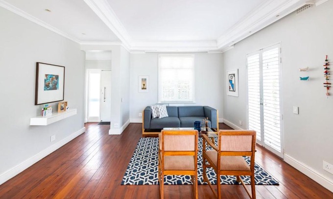 Fresnaye Apartment | 2 Bedroom Home in Fresnaye Cape Town