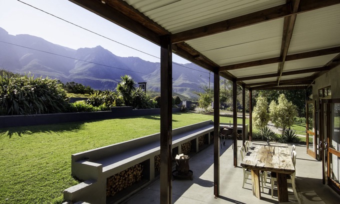 Swellendam House | 2 bedroom house @ A Hilltop Country Retreat in Swellendam