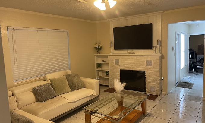 Fort Pierce North House | 2 Bedroom House, Ideal for a Family