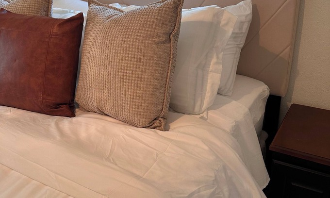 Foley House | 2-bedroom house in charming Foley with AC, WiFi. Relax and unwind