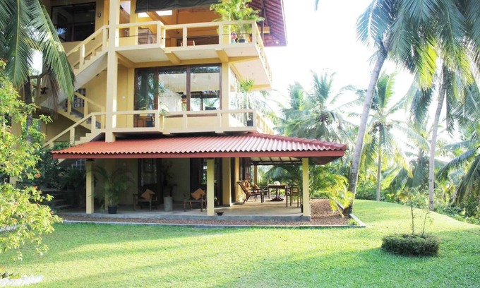 Ahangama House | 2 bedroom house on a 12 acre working plantation - Rustic
