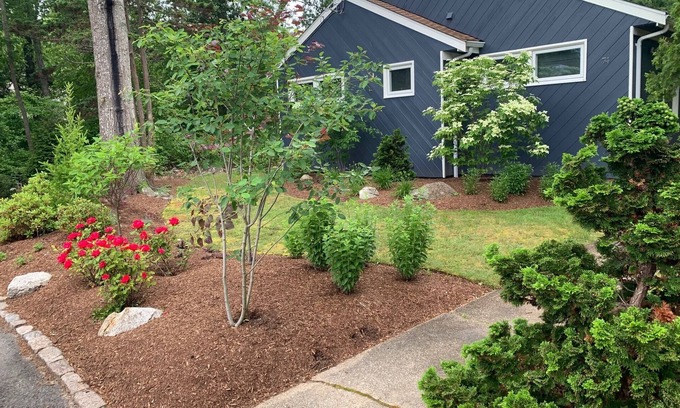 Bliss Corner House | 2-bedroom house with private entrance, minutes walking distance from the beach