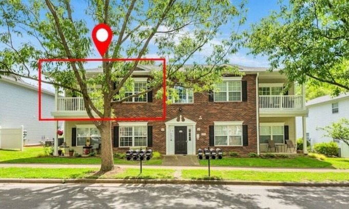 Cornelius Condo | 2 Bedroom Lake Norman Condo POOL