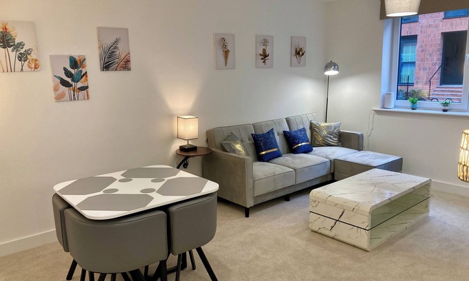 Derby Apartment | 2 Bedroom Luxury ground floor Flat! Derby City center! New house! Free Parking!