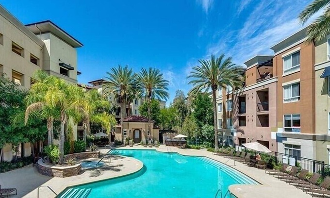 Valencia Condo | 2 bedroom luxury condominium