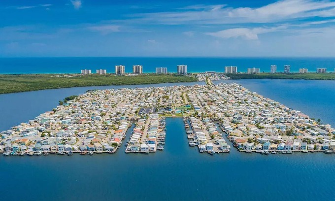 Nettles Island House | 2-bedroom mobile home just 6 minutes to Fort Pierce Beach