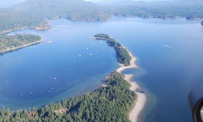 Discovery Islands Cabin | 2 Bedroom Ocean View Cottage Quadra Island