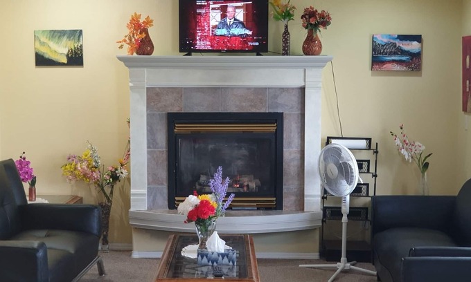 Shawnessy Apartment | 2 Bedroom, one Bath, furnished suite, ideal for couples, small family & Singles