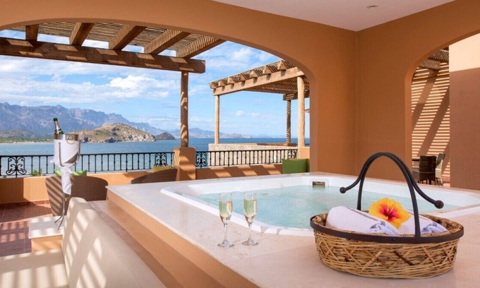 El Marasal Resort | 2-bedroom penthouse on Danzantes Bay. Baja. TPC Golf Course. Fishing Dream!n