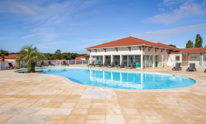 Cassen Apartment | 2 bedroom pet friendly apartment in Cassen