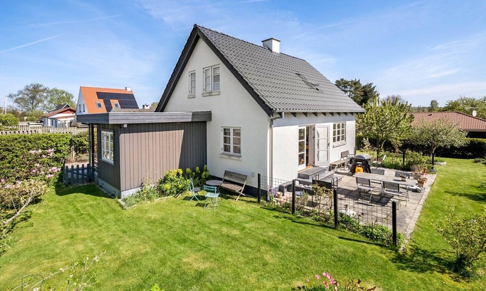 Hornbaek House | 2 bedroom pet friendly home in Hornbæk