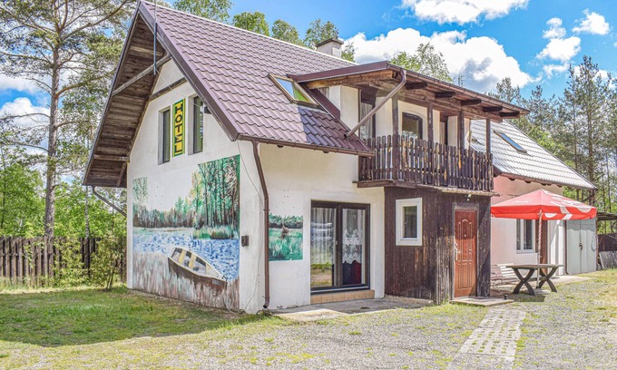 Tuchola House | 2 bedroom pet friendly home in Legbad