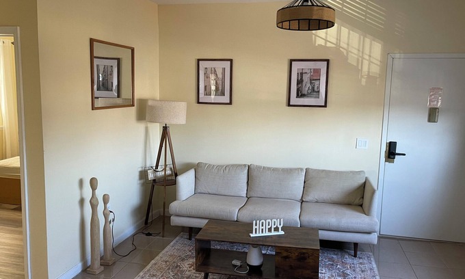 Flatbush Apartment | 2 Bedroom Private Smart Unit with Patio & Private Parking Option!