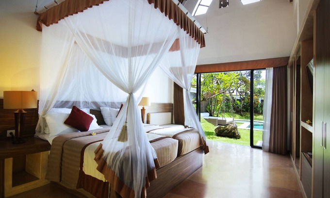 Nakula Villa | 2 Bedroom Royal with private pool -Free breakfast for 4
