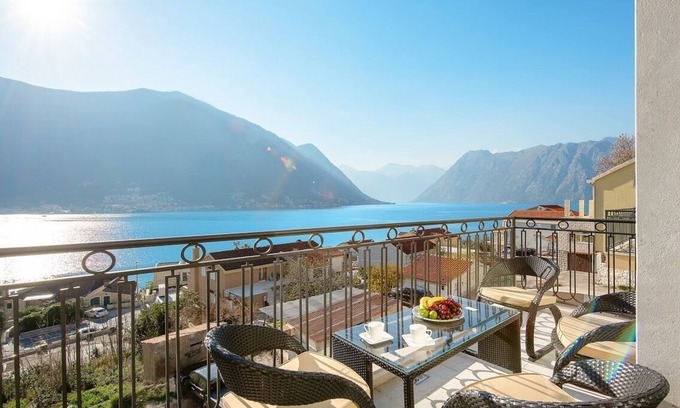 Dobrota Apartment | 2 Bedroom SEAVIEW apartment with Pool