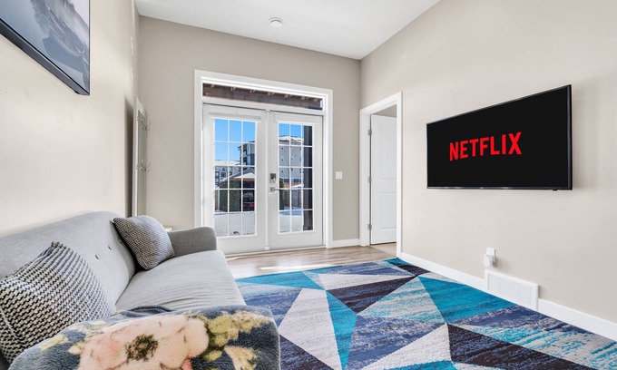 Sage Hill House | 2 Bedroom Smart Secondary Suite with Gazebo view