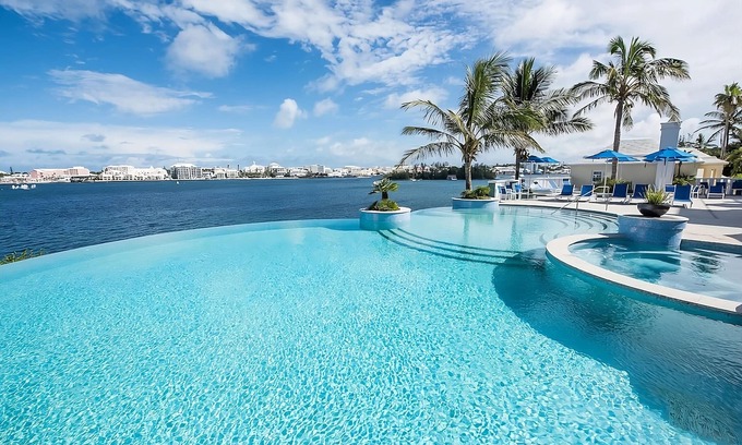 Paget Hotel | 2 Bedroom Ste at Newstead Belmont Hills Golf Resort and Spa
