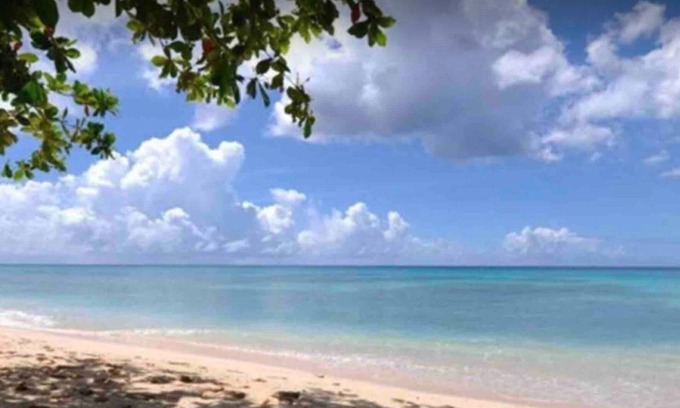 Fitts Village House | 2 Bedroom Town House with Pool opposite the beach West Coast St James Barbados.