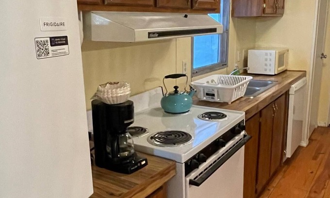 Greenup House | 2-bedroom trailer, with WiFi in Greenup County, in the middle of 260 acres.