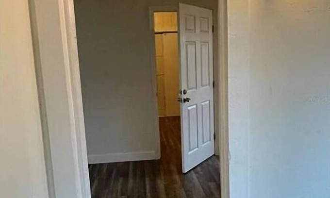 Saint Cloud House | 2 Bedroom Unit B