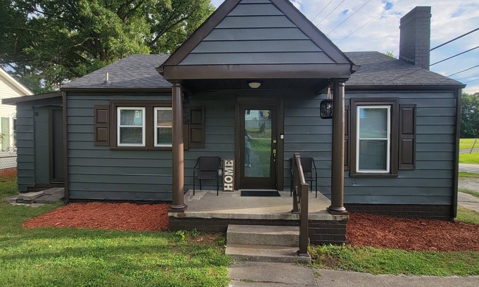 Kannapolis House | 2 BEDROOM Vacation Home Like No Other Near Highway and Downtown Area.