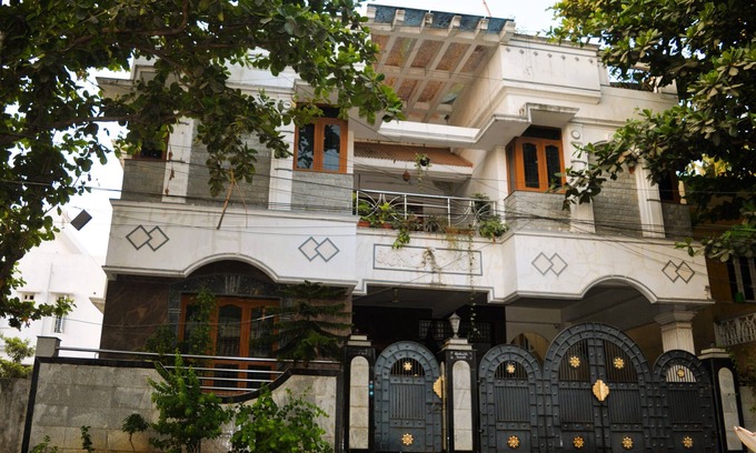 Allapakkam Villa | 2-bedroom Villa/ Apartment/Homestay in Chennai with WiFi, AC and Kitchen!
