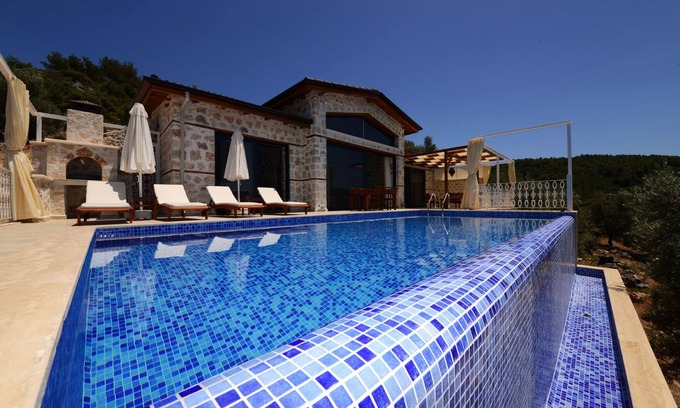 Uzumlu House | 2 Bedroom Villa with Secluded Heated Pool & Views