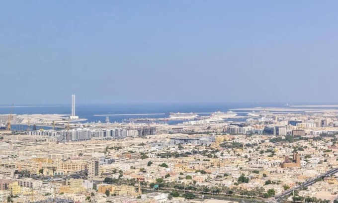 Al Satwa Apartment | 2 Bedroom w/Infinity Pool Near DWTC