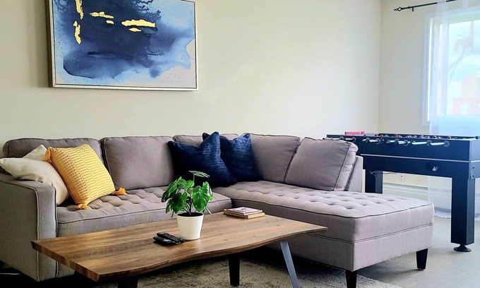West Edmonton Condo | 2 Bedroom - Walking Distance to West Edmonton Mall