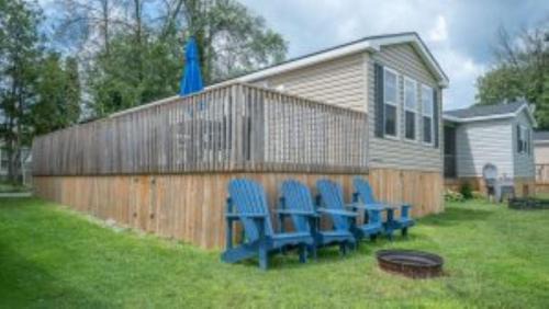 Campbellford House | 2 Bedroom Waterfront Cottage Cedar Point Cres 4