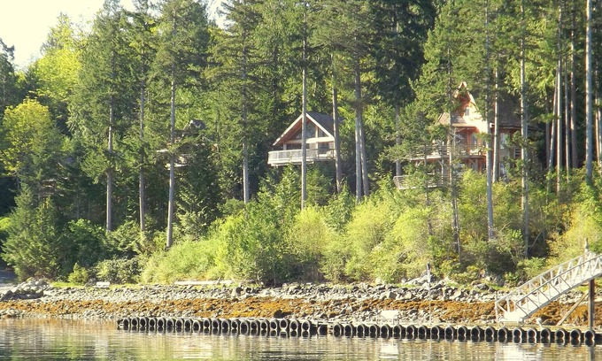 Powell River Resort | 2 Bedroom West Coast-style chalet at the Desolation Sound Resort