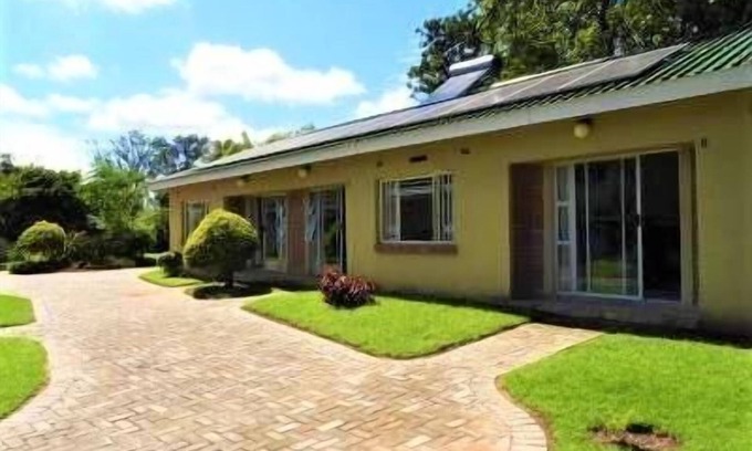 Harare Apartment | 2 bedroomed apartment with en-suite and kitchenette - 2067