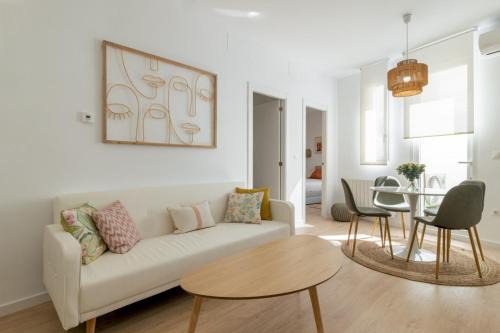 Ibiza Apartment | 2 bedrooms 2 bathrooms furnished - Retiro - Refurbished - MintyStay