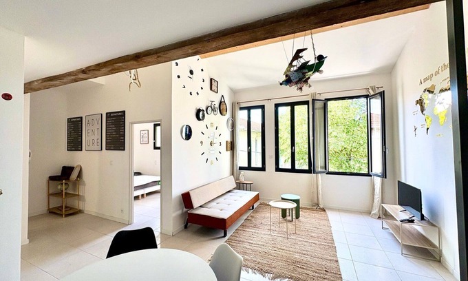 Cadereau Apartment | 2 bedrooms - 6 guests - A/C and comfort
