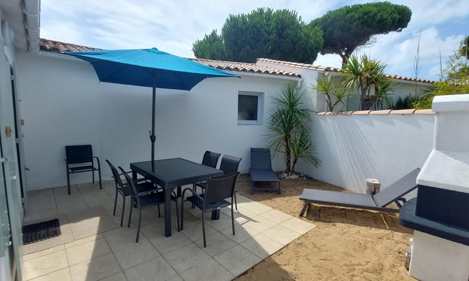 Saint-Maurice-la-Souterraine House | 2 Bedrooms Private Vacation Home In Le Bois-Plage-En-Ré