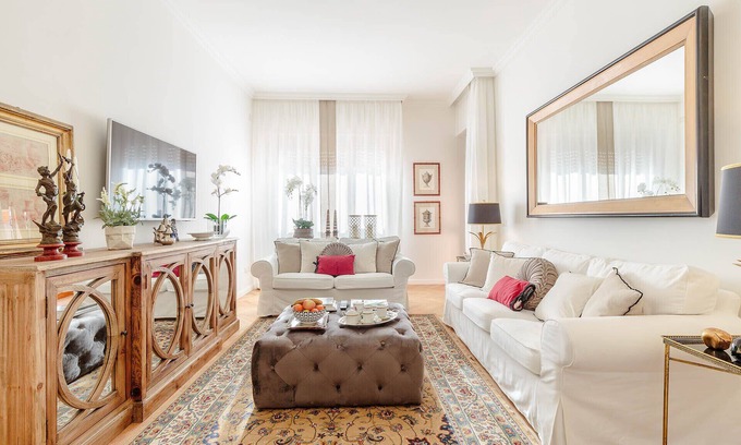 Lucca Historical Center Apartment | 2 bedrooms, Terrace and Private Parking in Lucca