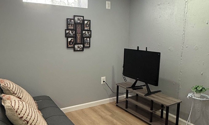 South Philadelphia West Apartment | 2 beds, 1 bath, 1 car private parking not sharing