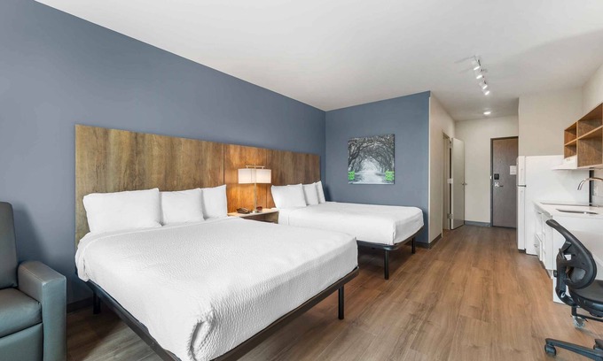 Asheville Hotel | 2 Beds Room - Enjoy Complimentary Breakfast at Our Homely Suites with Kitchens