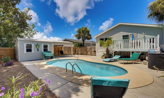 Laguna Beach Estates House | 2 Blocks to Beach! Family-Friendly Home in PCB