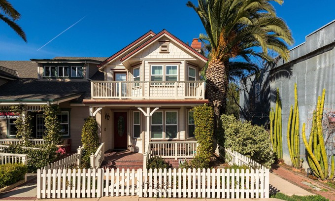 Los Olivos House | 2 Br/1.5 Ba - Craftsman Cottage - Downtown Los Olivos